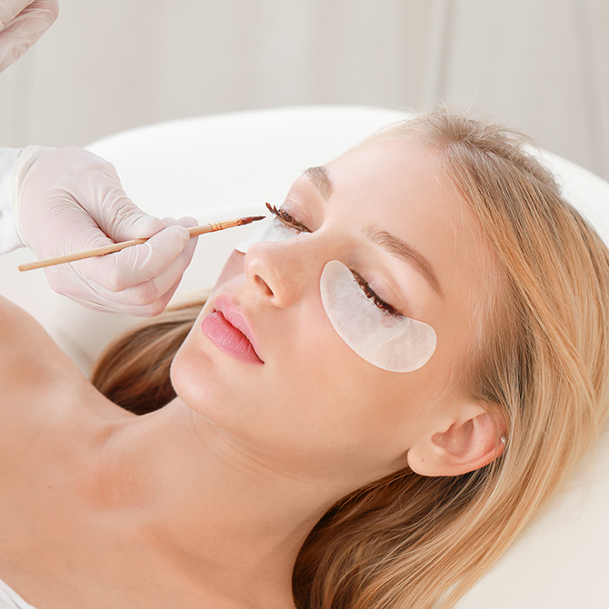 Kosmetische Behandlungen für Ihr Gesicht